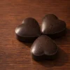 Resina di tè a cuore con boccioli di rosa Resina di tè a cuore con boccioli di rosa